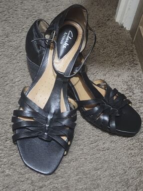 Clarks Women's Black Strappy Wedge Sandals